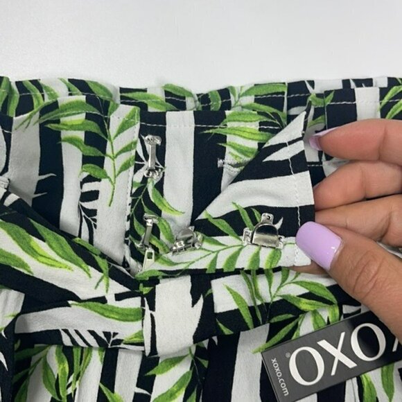 NWT xoxo Stripe & Leaves Print High Rise Paper Bag Style Shorts w Tie Waist S - Picture 7 of 11